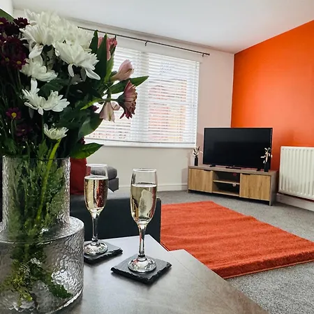 Curwen - 2 Bedrooms - Sleeps 6 Workington
