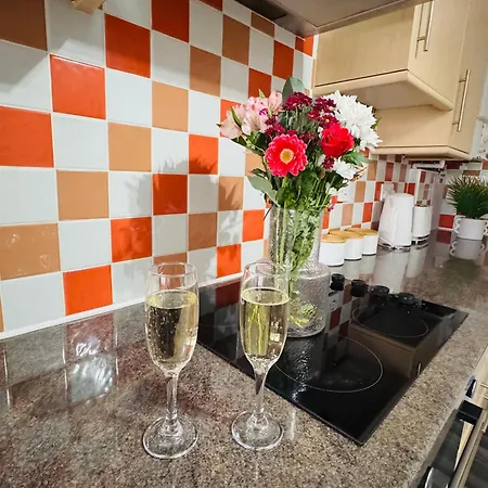 Curwen - 2 Bedrooms - Sleeps 6 * Workington