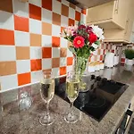 Curwen - 2 Bedrooms - Sleeps 6 * ワーキントン