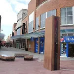 Curwen - 2 Bedrooms - Sleeps 6 Apartment Workington