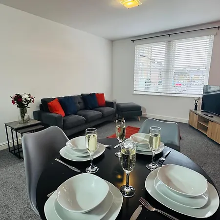 Curwen - 2 Bedrooms - Sleeps 6 Workington