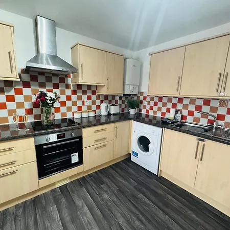 Curwen - 2 Bedrooms - Sleeps 6