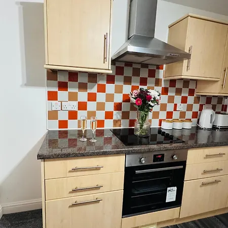Curwen - 2 Bedrooms - Sleeps 6 Workington